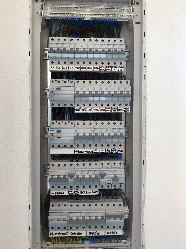 Prochelektro s.r.o. Vratislav Procházka Chrastava Elektroinstalace Liberec Montáže elektro Revize Rozvaděče